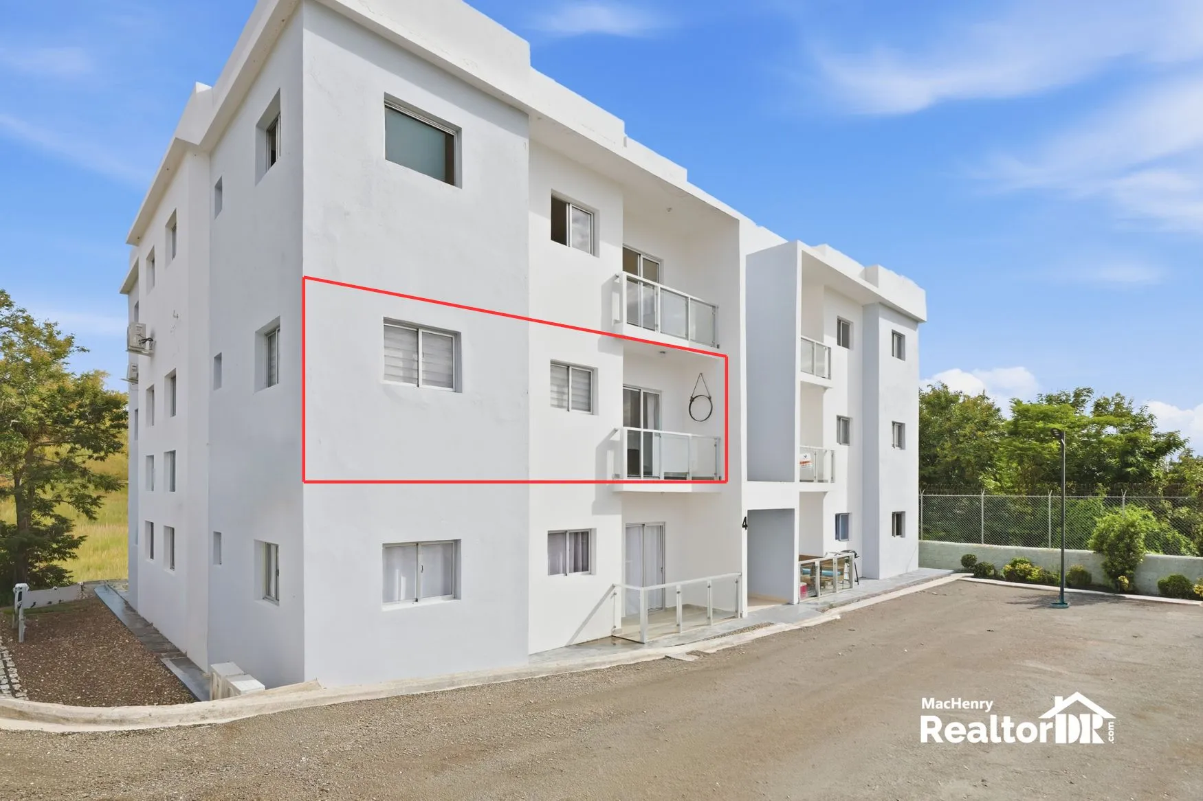 Listing image 2