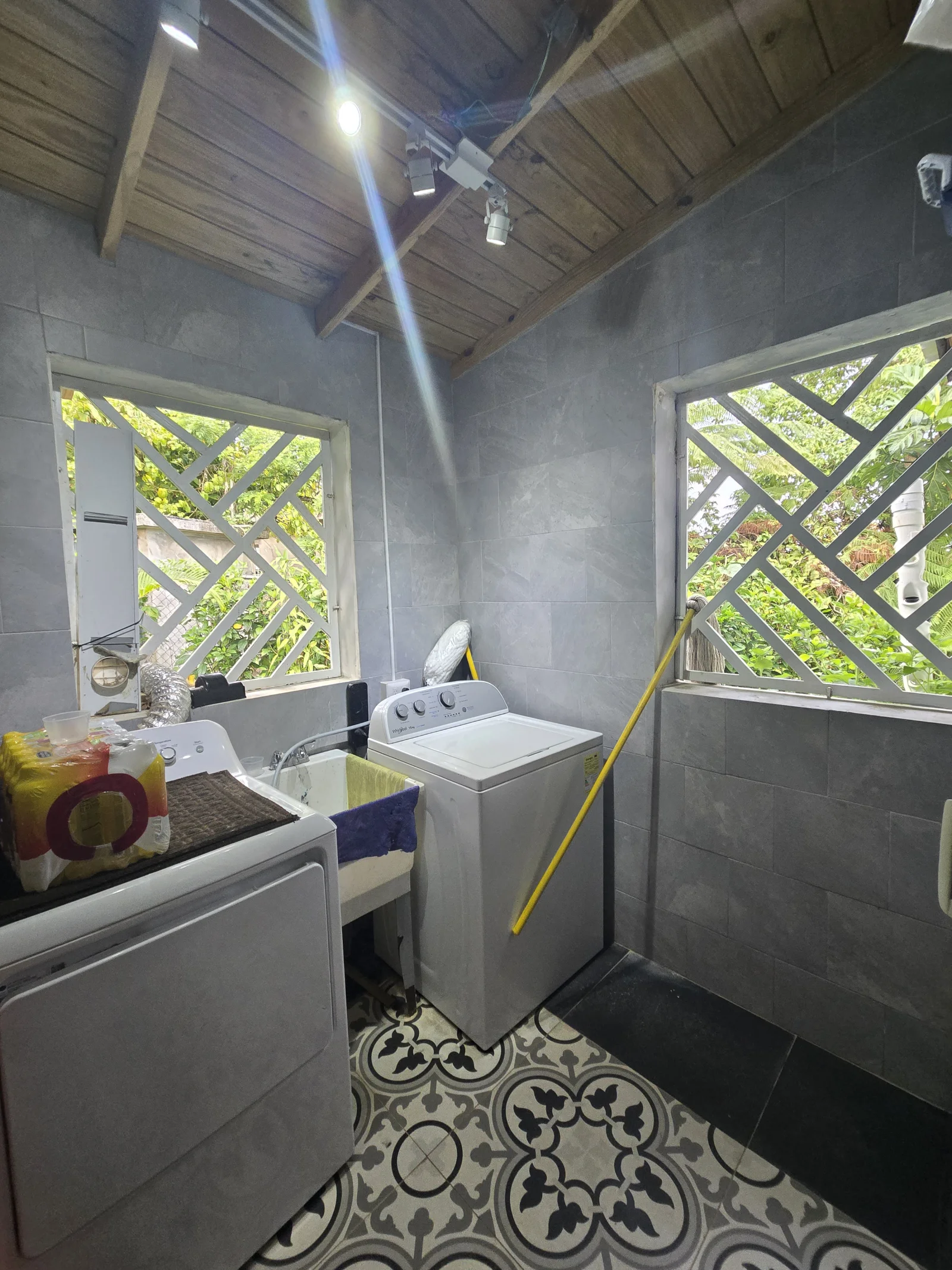 Listing image 14