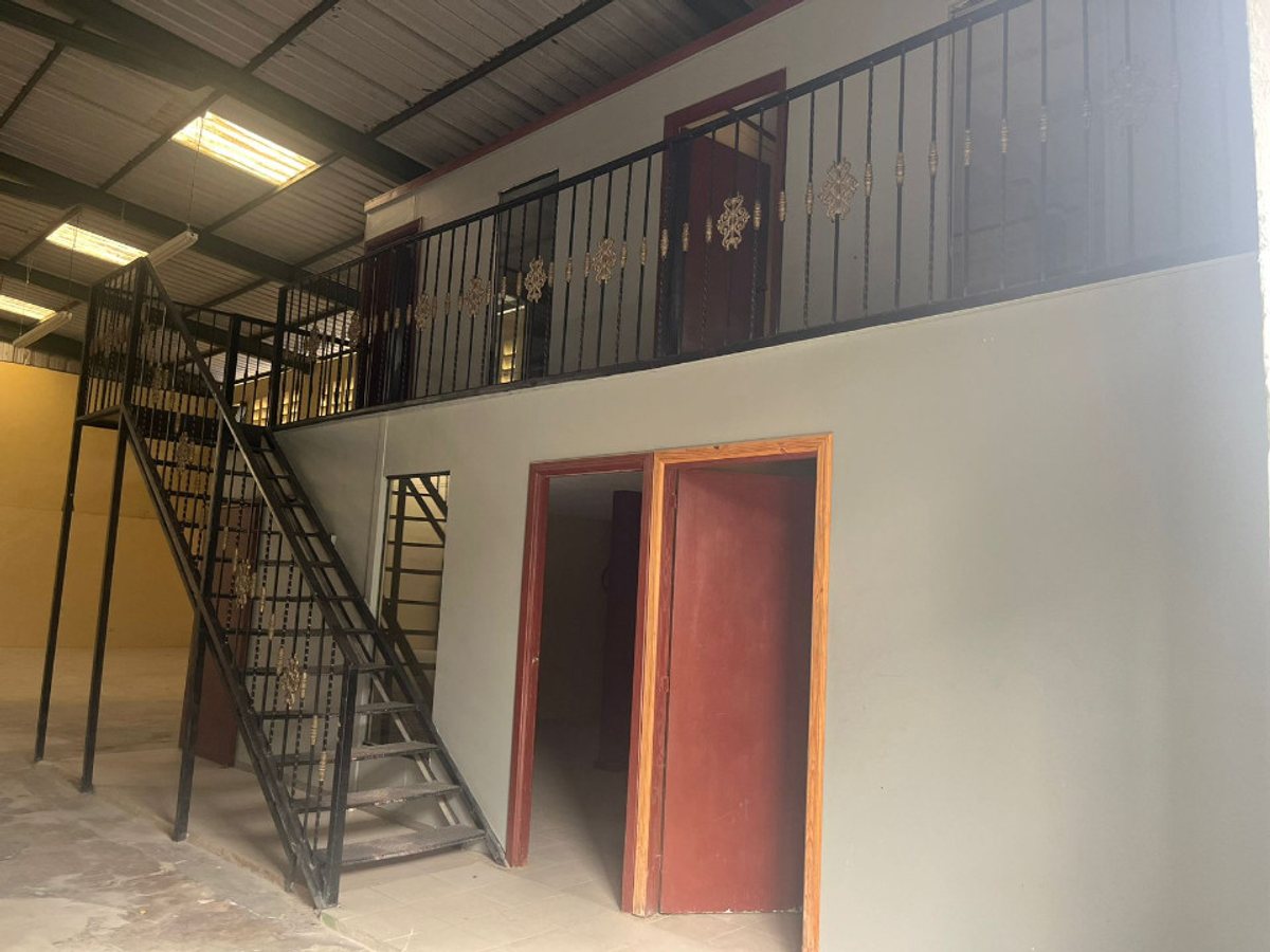 Listing image 4