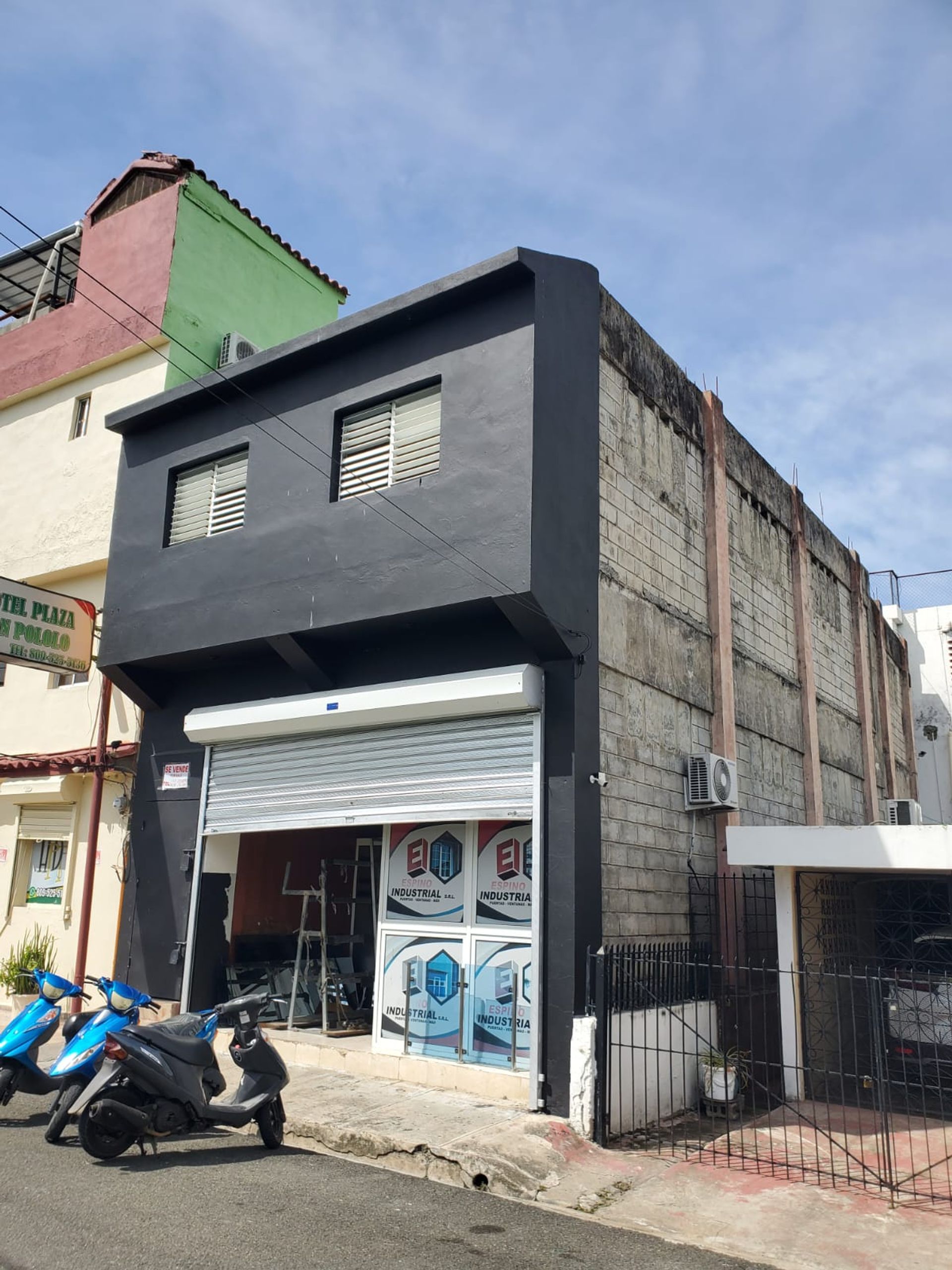 Listing image 1