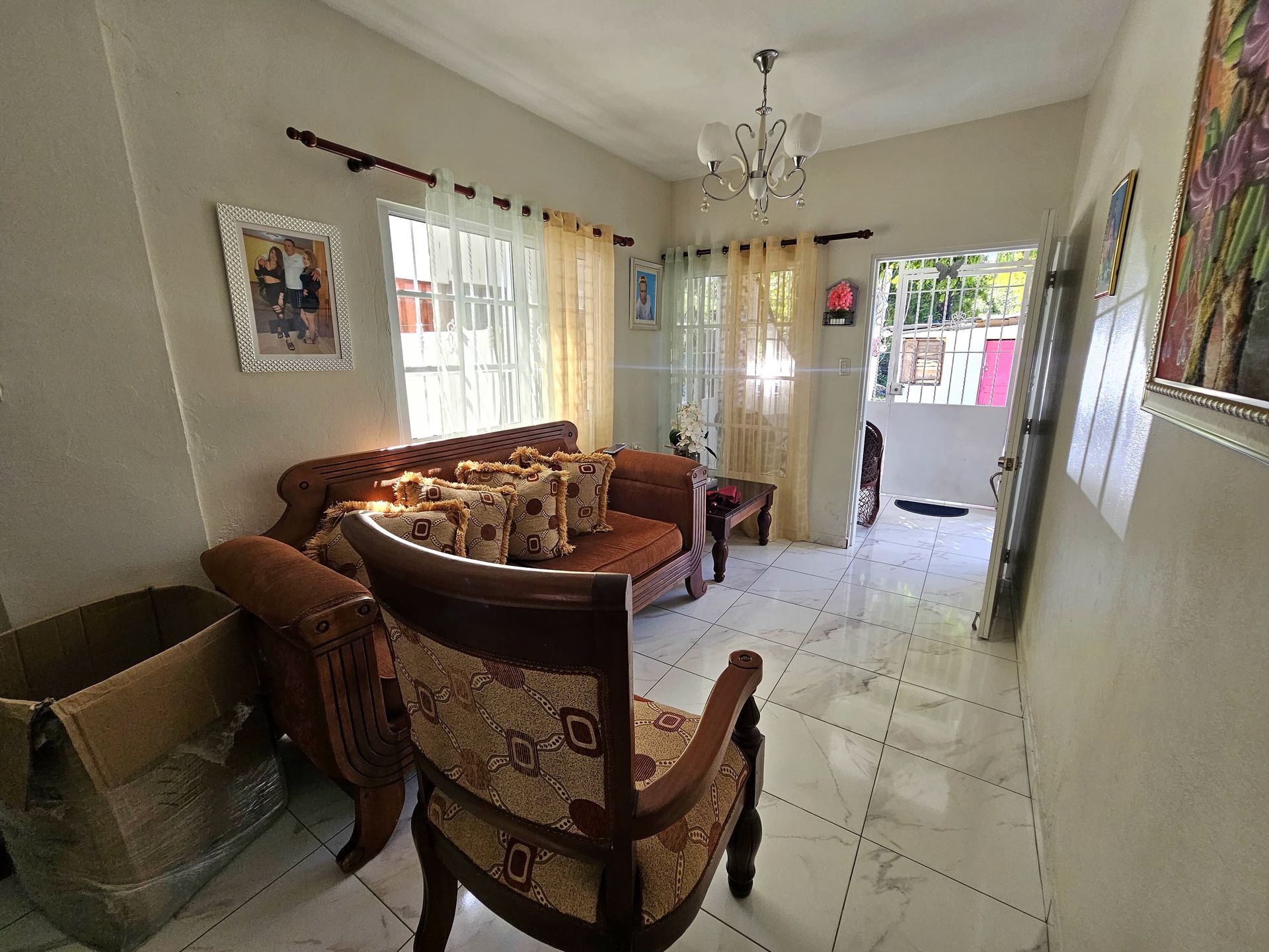Listing image 4