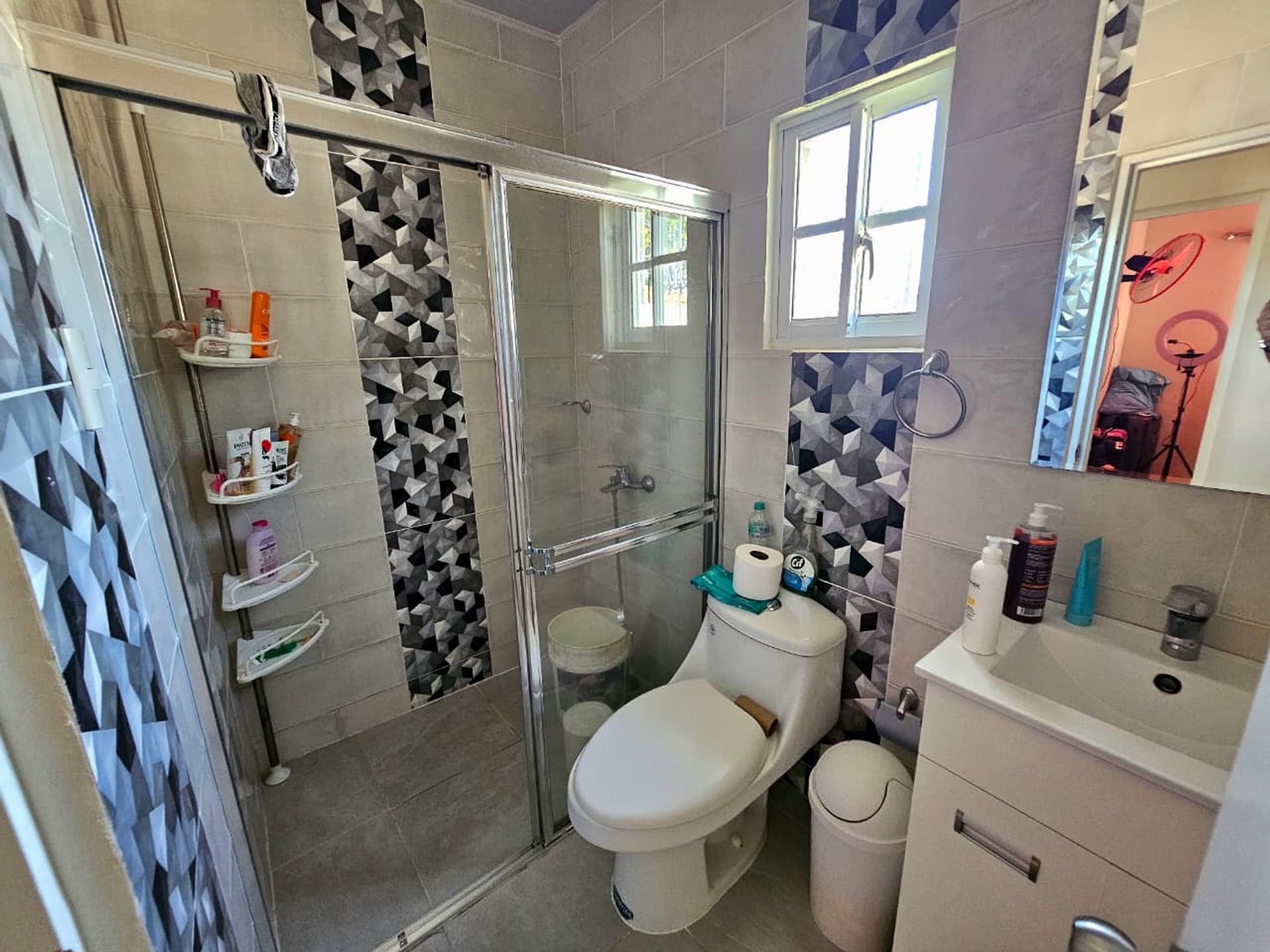 Listing image 14
