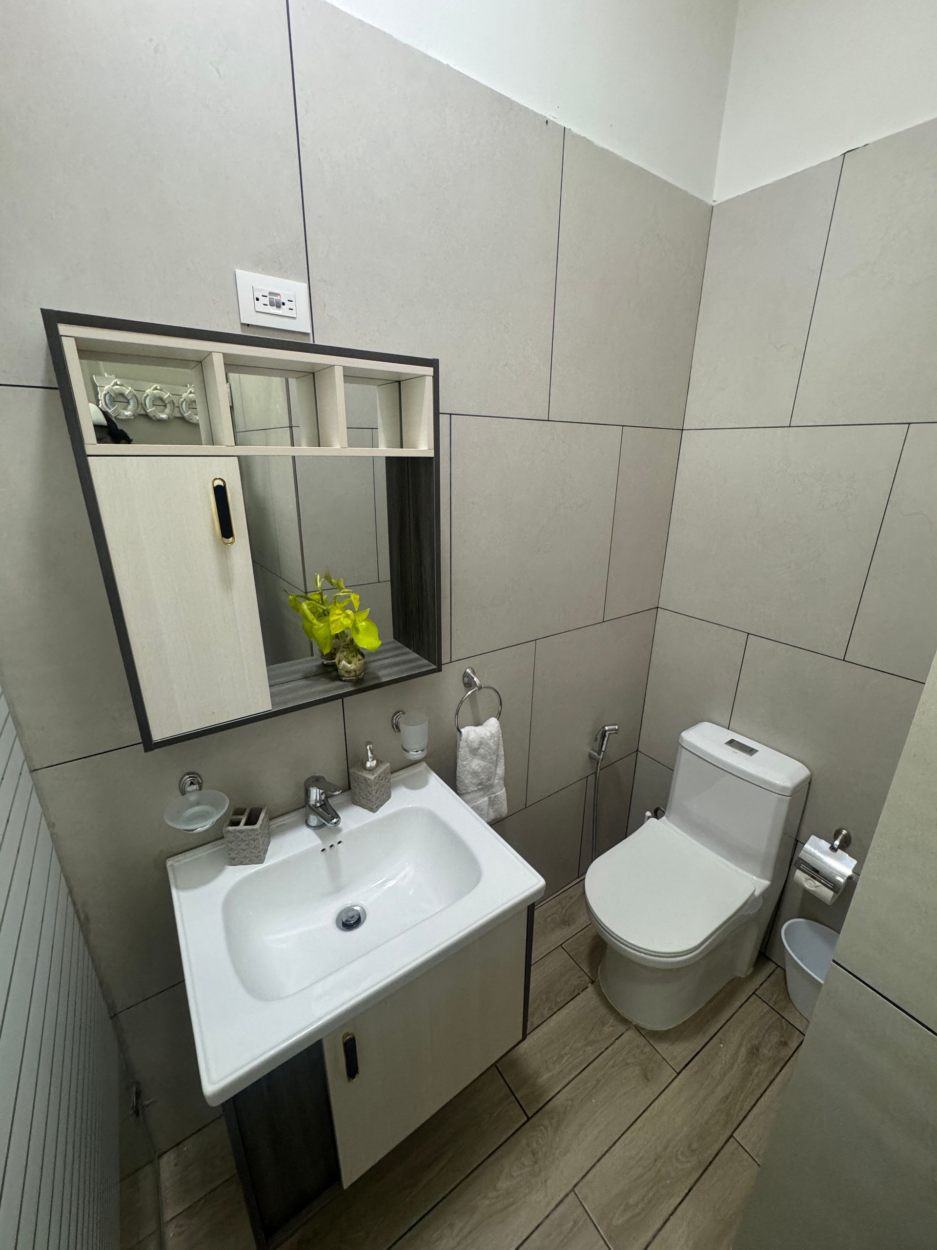 Listing image 5