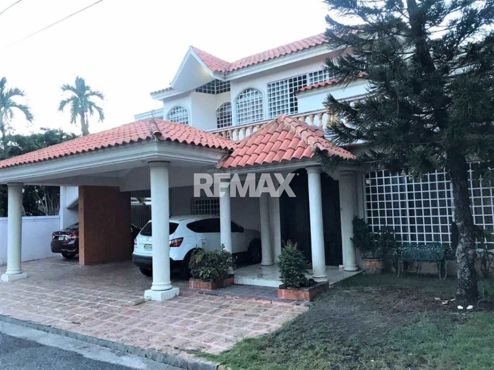 Listing image 1