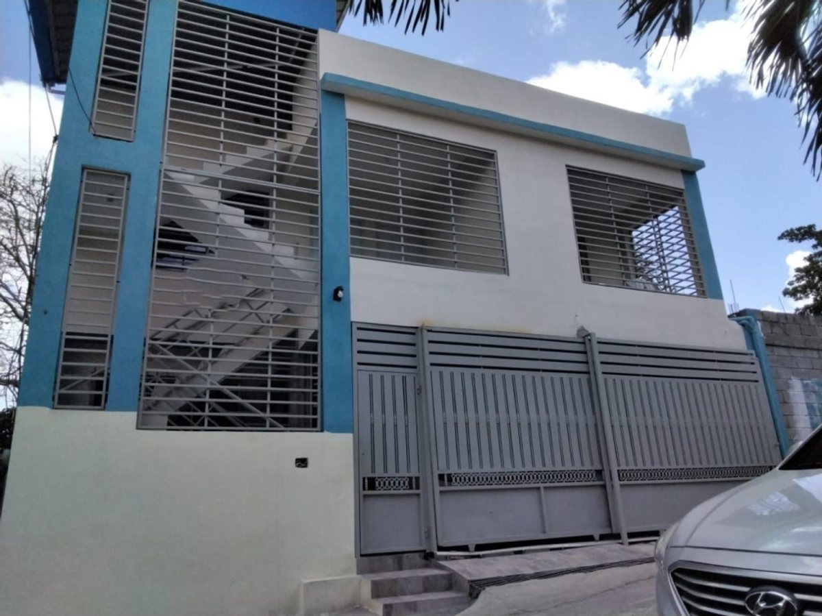 Listing image 1