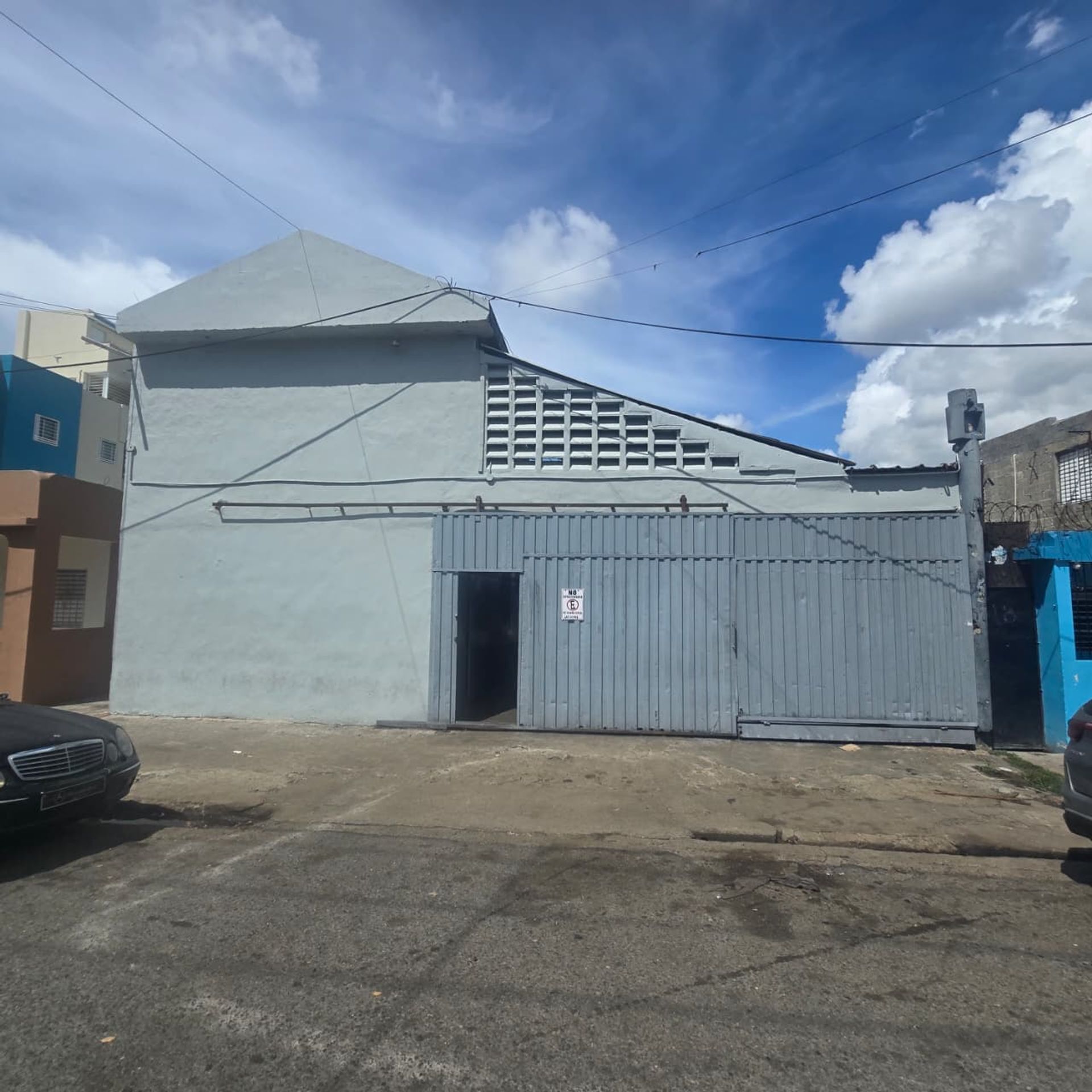 Listing image 1