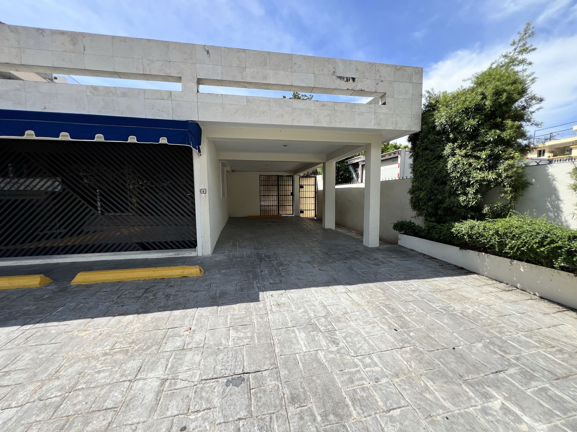 Listing image 25