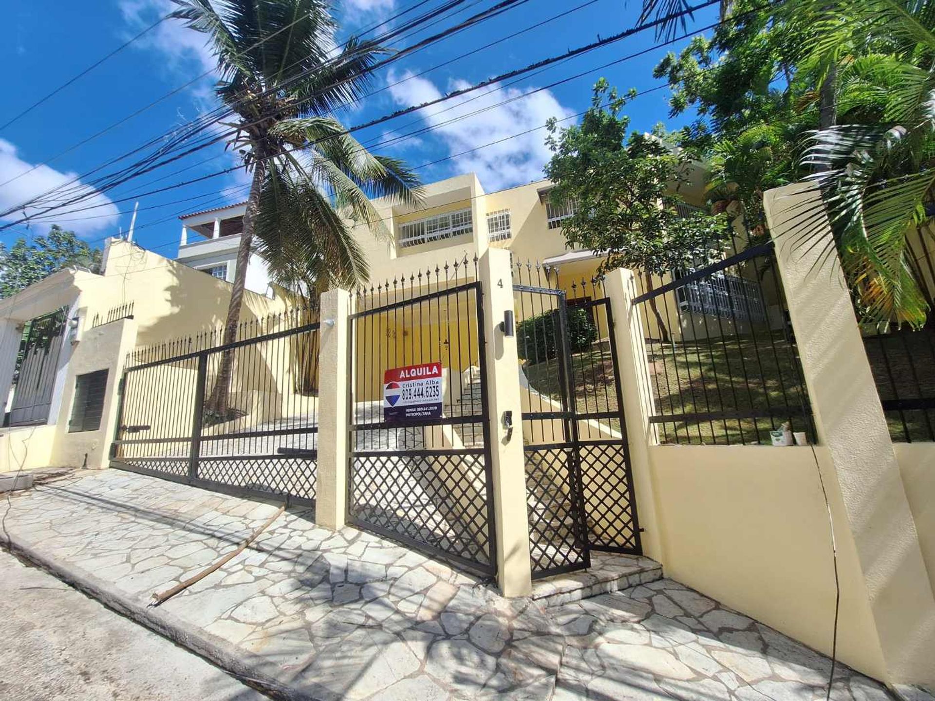 Listing image 1