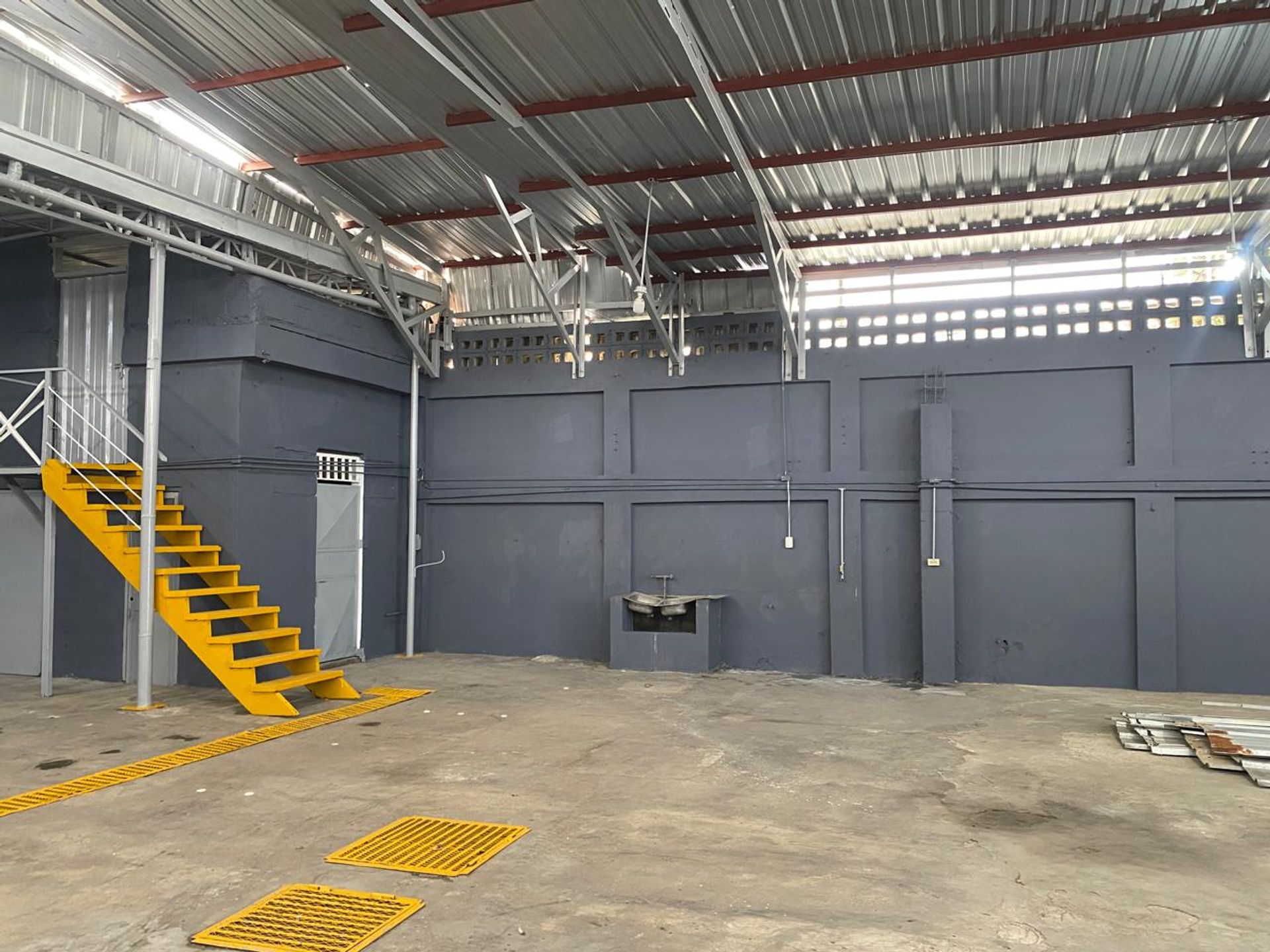 Listing image 4