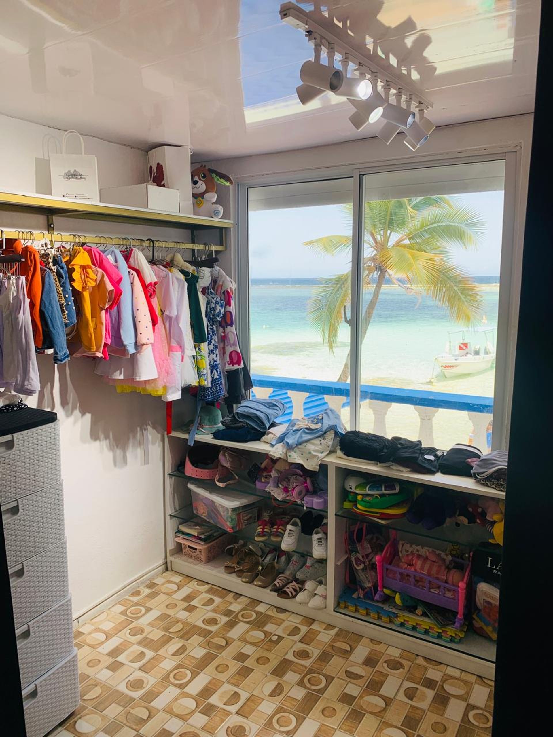 Listing image 11