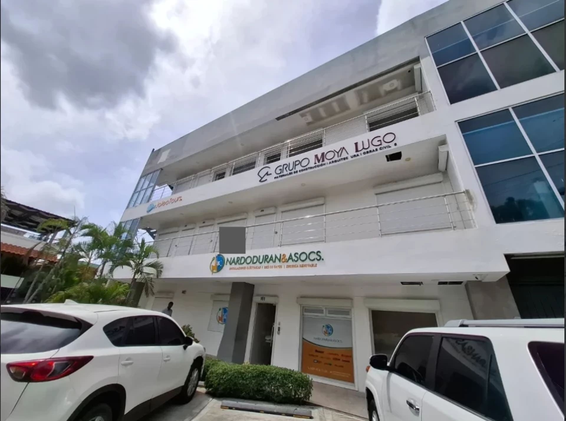 Listing image 1