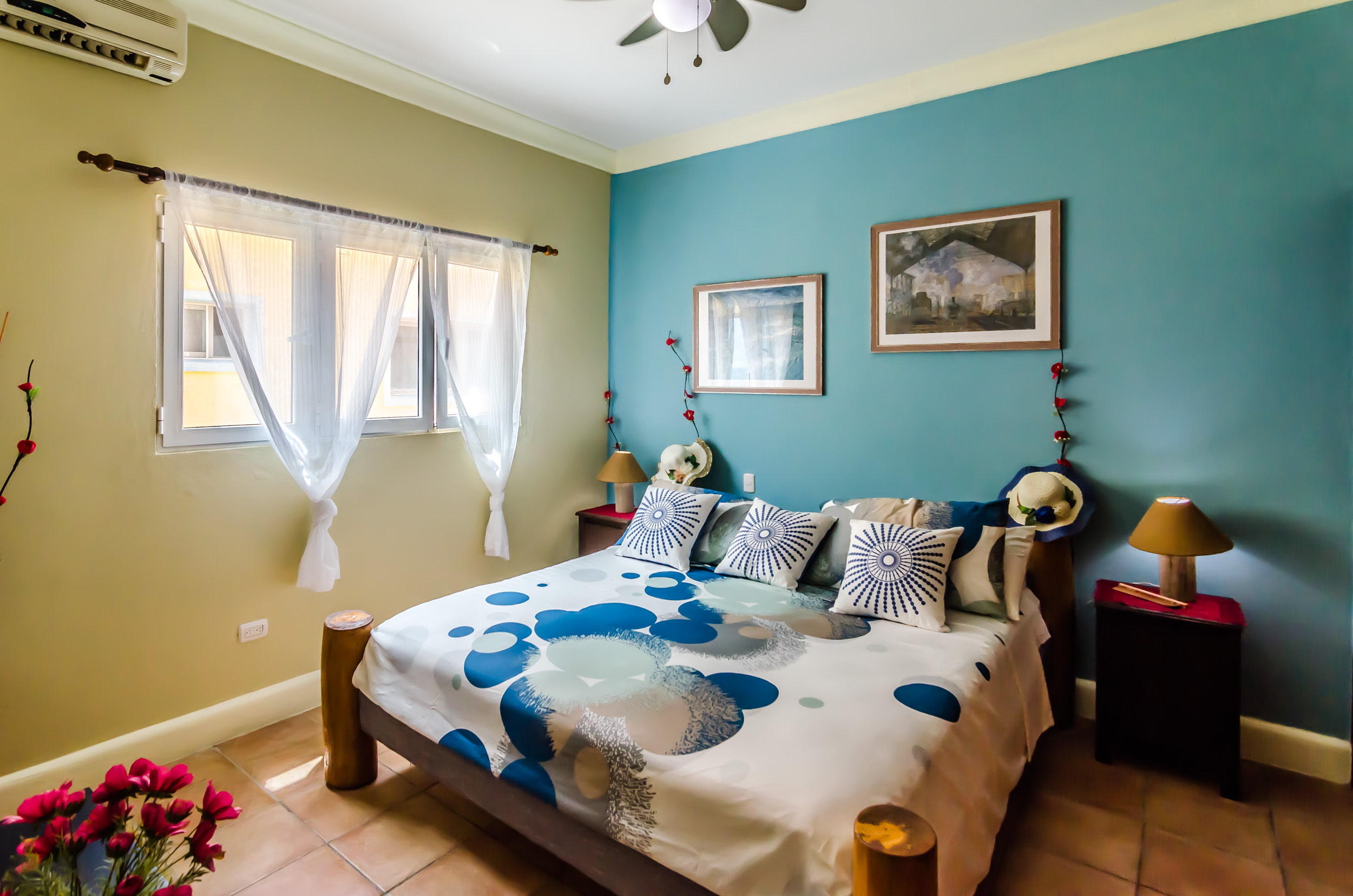 2 bedroom luxury beachfront Penthouse