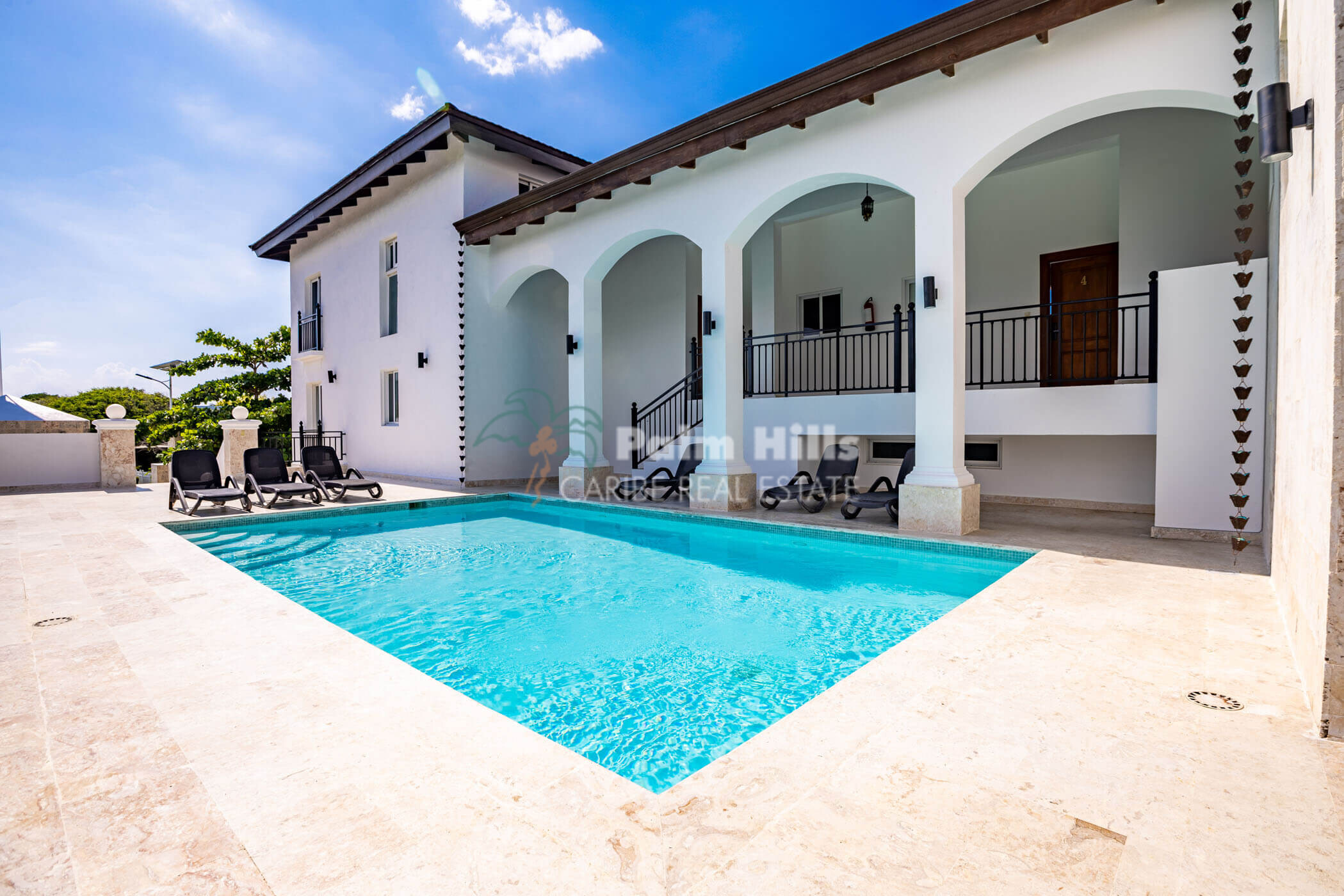Spacious 2-Bedroom Apartment with Private Terrace in Sosúa